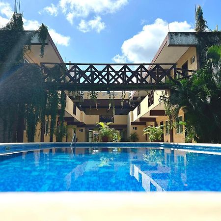 Framfor Inn Chetumal Extérieur photo