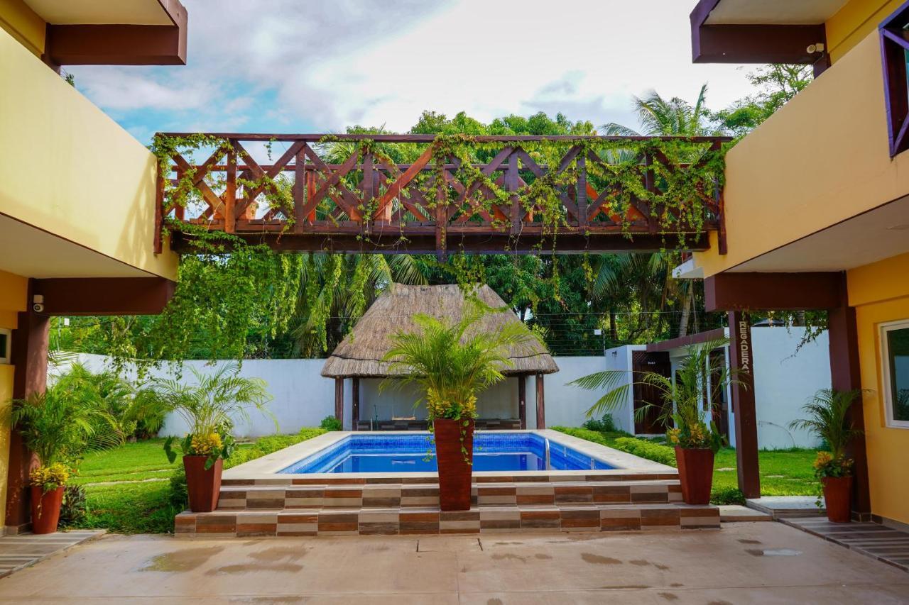 Framfor Inn Chetumal Extérieur photo