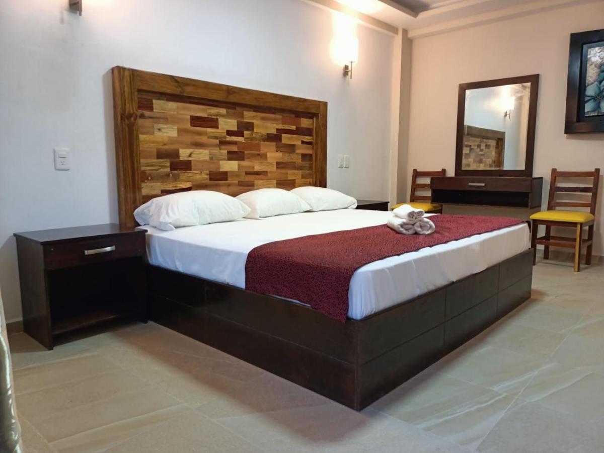 Framfor Inn Chetumal Extérieur photo