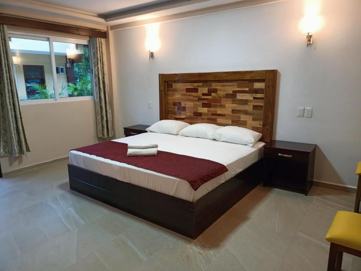 Framfor Inn Chetumal Extérieur photo