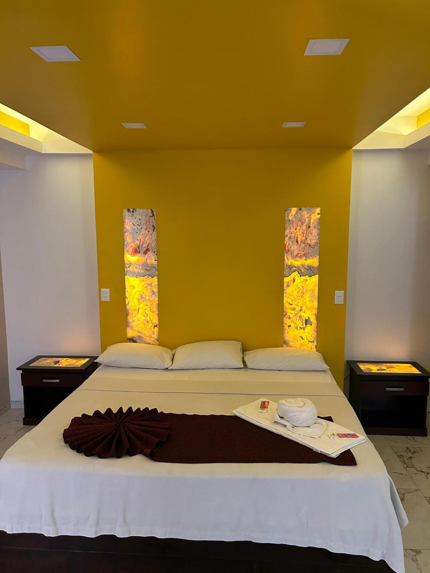 Framfor Inn Chetumal Extérieur photo